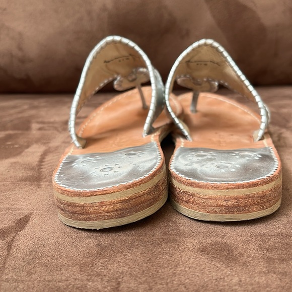 JACK ROGERS silver sandals - Picture 2 of 5